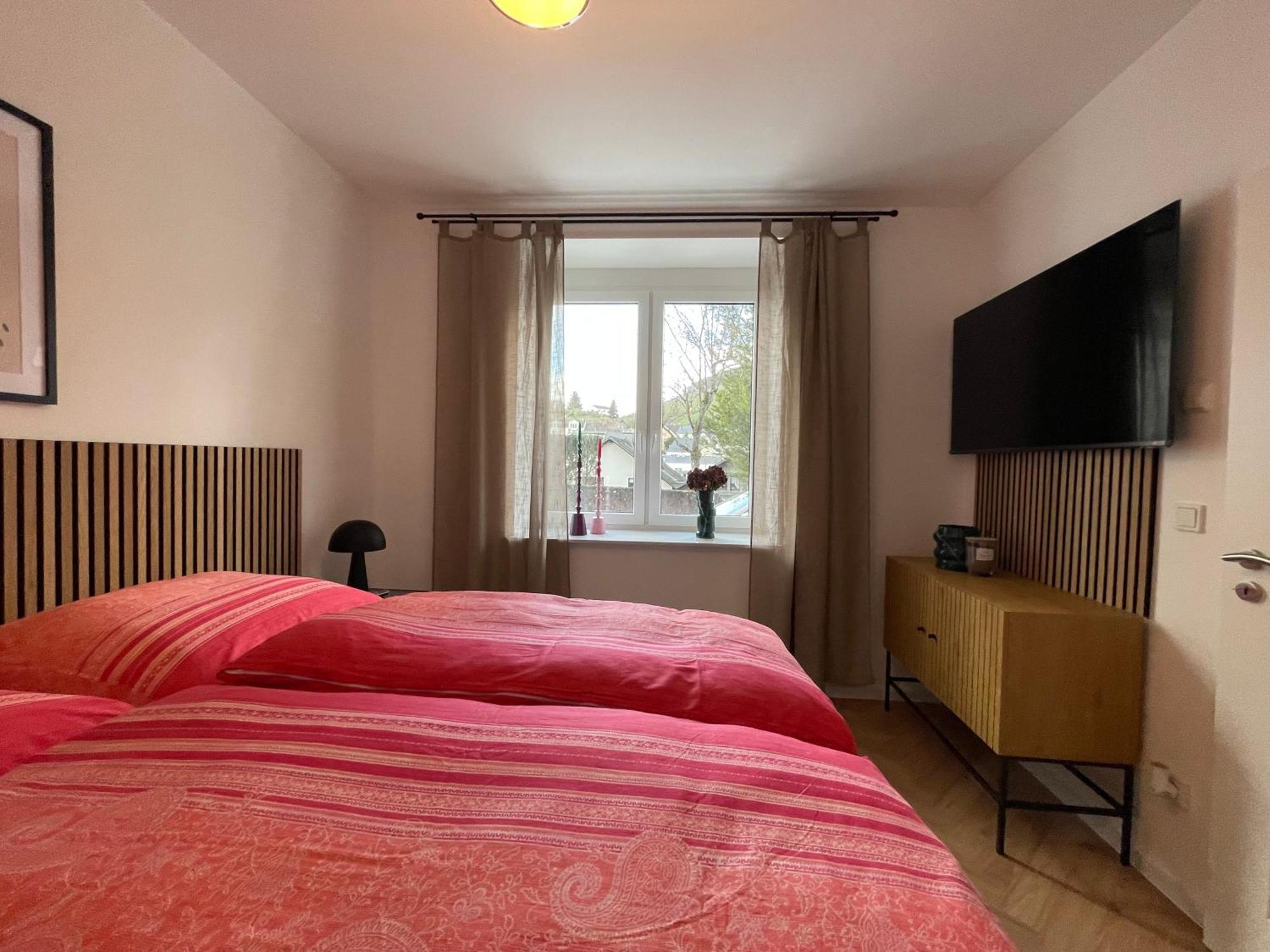 Luxurioese Ferienwohnung Mit Wellness Oase Saarburg Bagian luar foto
